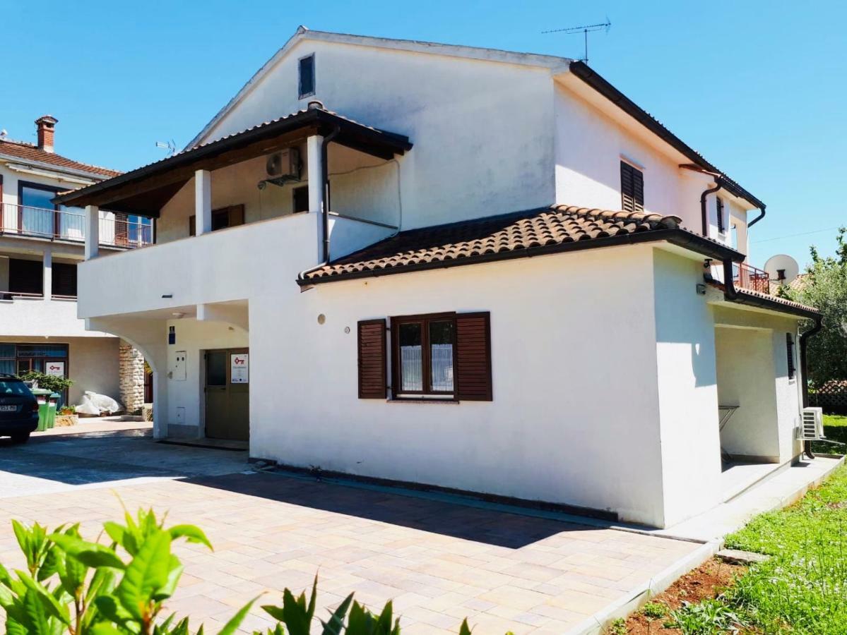Villa Aleksandar Poreč Exterior foto